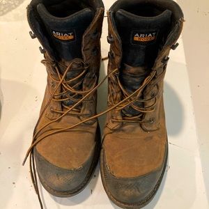 Men’s Ariat work boots